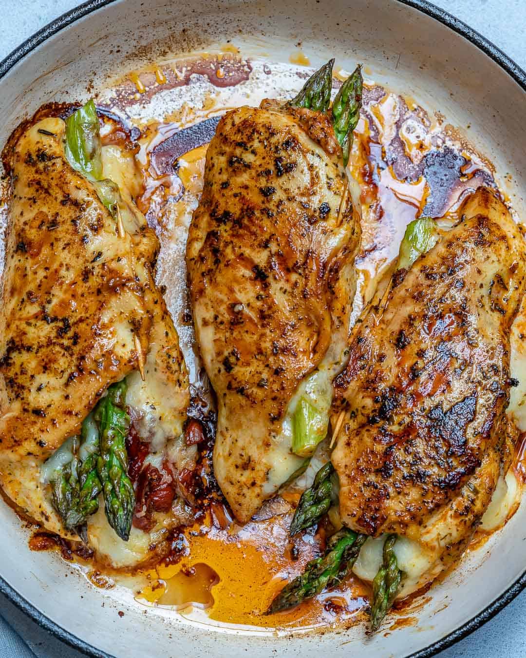 stuffed chicken with asparagus and sun-dried tomatoes