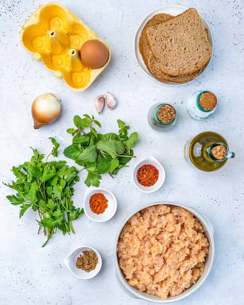 ingredients to make chicken kafta