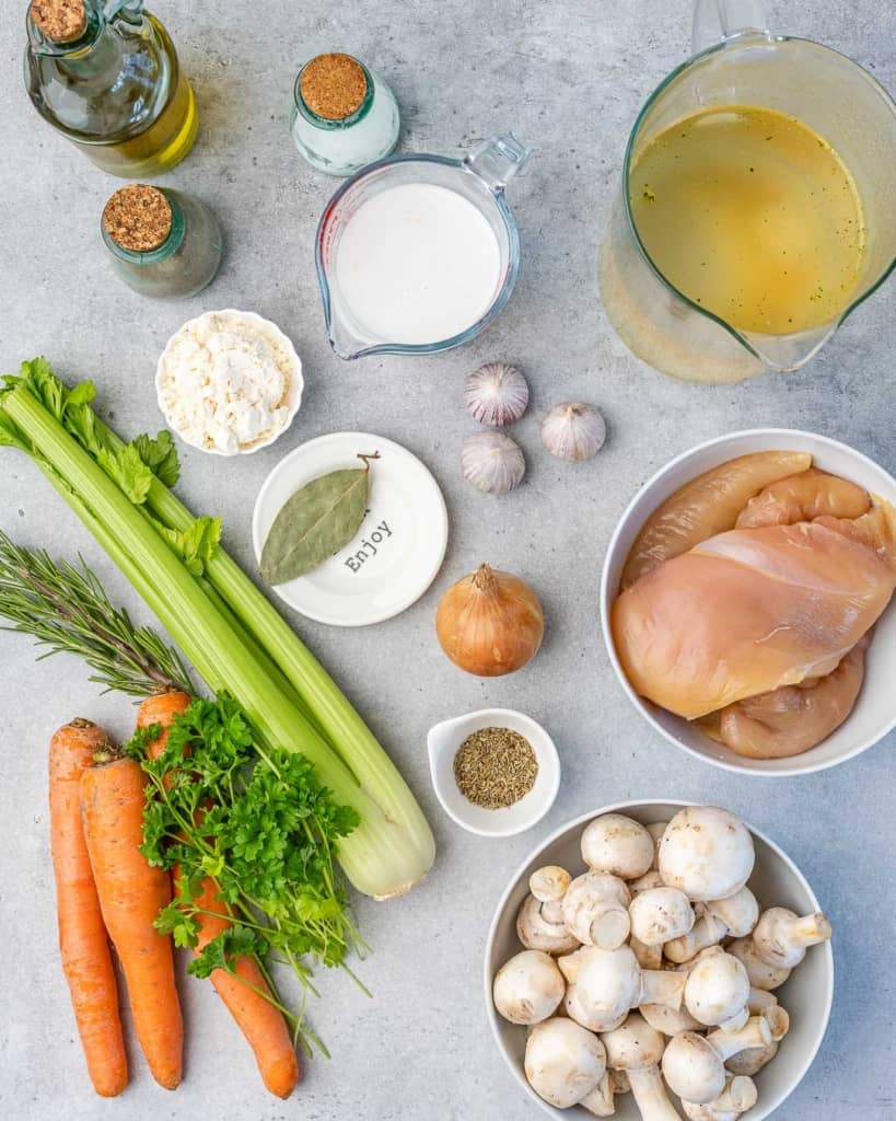 ingredients to make the chicken mushroom soup