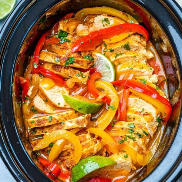 top view of chicken fajitas in a crockpot