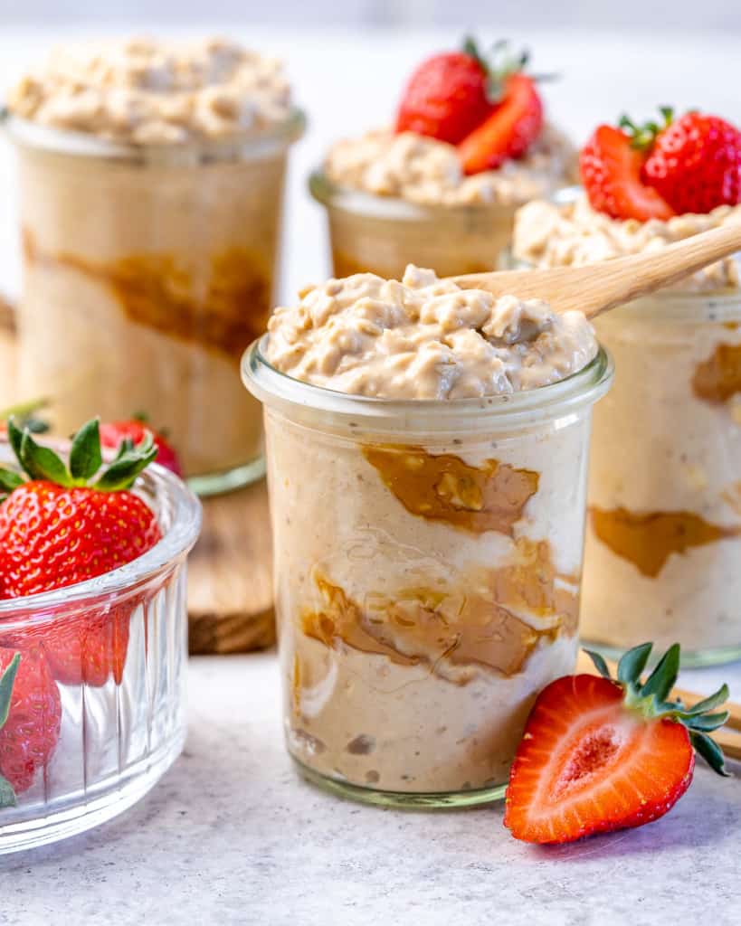 side shot of peanut butter overnight oats in a mason jar